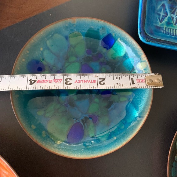 Vintage rare collectible enamel on copper bowl artist Win Ng SF signed - Picture 2 of 4